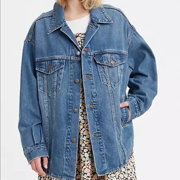 ❣️Sold❣️Levis Shacket - Picture 2 of 3